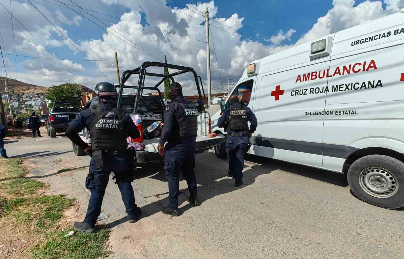 Detienen a un sujeto por golpear a su madre y amenazar a los policías ...