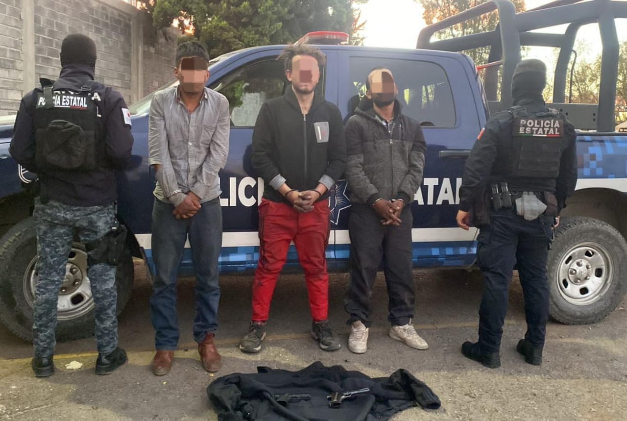 Tras agresión contra policías, detienen a tres con armas de fuego ...