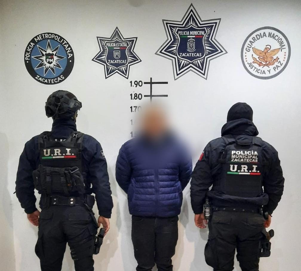 Detienen a dos sujetos por el presunto delito de daño a las cosas ...