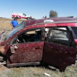 Jóvenes vuelcan sobre la carretera de la muerte en Zacatecas