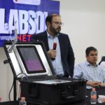 Entregan Cozcyt y UAZ prototipo de urna electrónica al IEEZ