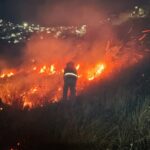 Bomberos de Zacatecas controlan y sofocan incendio en el Cerro de las Bolsas