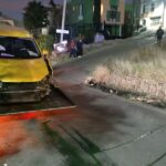 Conductor con aliento alcohólico choca contra un arbol en Zacatecas