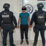 Policías de Zacatecas detienen a dos masculinos por probable narcomenudeo