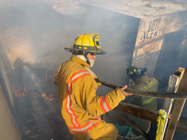 Bomberos sofocan incendio en vivienda de la colonia Felipe Ángeles ...