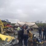 Tragedia en la federal 49 en Zacatecas, tráileres chocan de frente; hay un muerto