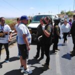 Choque entre camioneta y Altima en carretera de Tránsito Pesado
