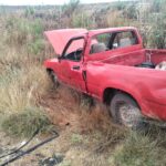 Camioneta queda destrozada tras accidente en carretera de Zacatecas