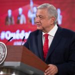 Rebota aprobación de AMLO en abril; pasa de 60 a 68%